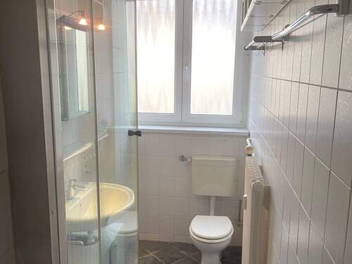 Tagesbelichtetes Bad - 