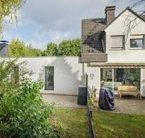 Zwei Häuser in einem mit zwei separaten Eingängen - Einfamilienhaus plus erweiterte Einliegerwohnung! - Essen Burgaltendorf