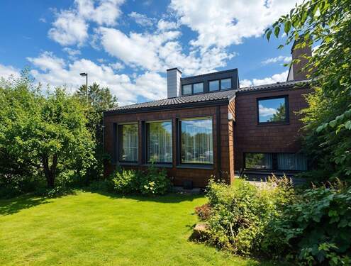 Hausrückseite mit Garten - 5 Zimmer Mehrfamilienhaus, Wohnhaus zum Kaufen in Kempten