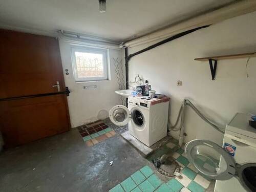 Waschküche mit Außenzugang - 