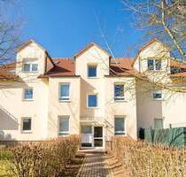 +++ Sehr gepflegte 3-Zimmer-Wohnung mit großem Balkon und 2 Tiefgaragenstellplätzen in Wilsdruff +++