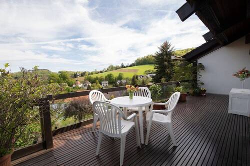 Terrasse mit Aussicht - 6 Zimmer Einfamilienhaus in Birkenau