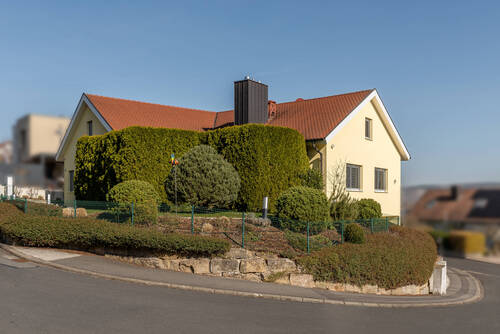 Ansicht Immobilie - Mehrfamilienhaus, Wohnhaus mit 245,00 m² in Erlabrunn zum Kaufen