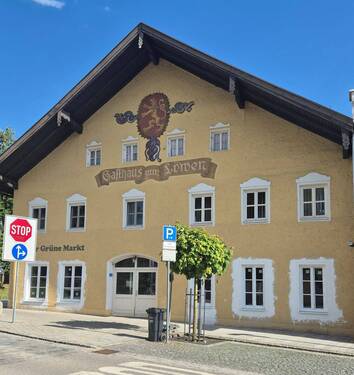 20250524_172711.jpg - Gewerbefläche auch für Cafe, Restaurant usw., neu renoviert, zentral, (Einzelhandel, Büro, Praxis usw. möglich)