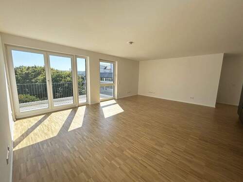 Wohnen mit Balkon - Etagenwohnung mit 120,00 m&sup2; in Stuttgart zur Miete