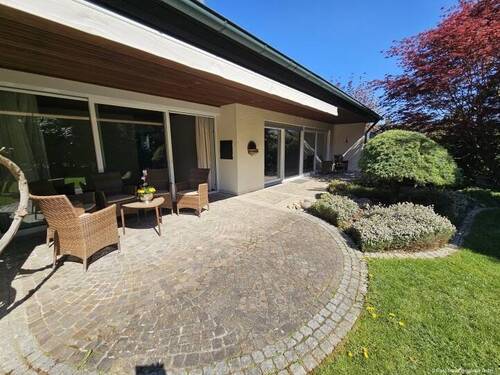 Terrasse - Einfamilienhaus mit 153,30 m&sup2; in Hösbach zum Kaufen