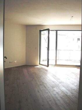 Blick ins Wohnzimmer.JPG - 