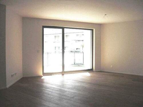 Blick Richtung Balkon.JPG - 