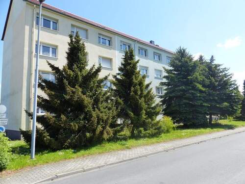 Hausansicht - 2- Raum Eigentumswohnung in Cavertitz zu verkaufen