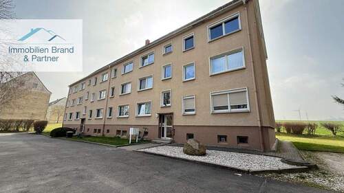 Bild 1 - Vermietet 3-Raum Wohnung mit Einbauküche und Garage