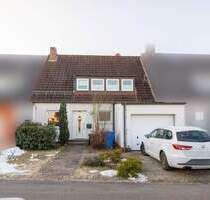 Familienfreundliches Reihenmittelhaus in Nürnberg - Fischbach Haus kaufen