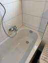 Vollwertige Badewanne
- 