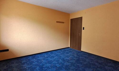 Büro-Ankleide OG - 