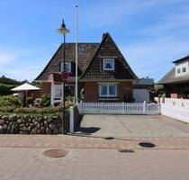 Wohntraum in HörnumSylt: Freistehendes Ein-Zweifamilienhaus mit ca. 294 qm Wohn- und Nutzfläche - Hörnum (Sylt)