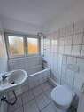 Badezimmer mit Tageslicht - 