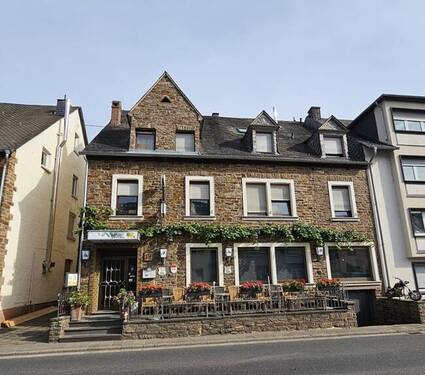 ESI-674 - Sofort durchstarten! Beliebtes (Motorrad-)Hotel an der Mosel mit 14 Zimmern und Privatwohnung