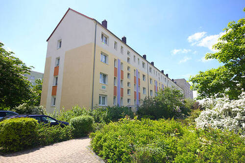 Ansicht hinten - 3 Zimmer Etagenwohnung zur Miete in Halle (Saale)