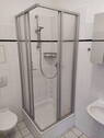 Bad mit Dusche - 