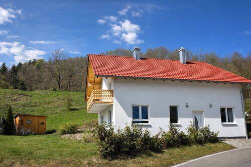 Bild 1 - Modernes Einfamilienhaus in Ronsberg - Baujahr 2018, Massivbau, 818 m² Grundstück