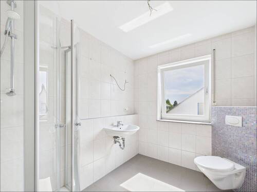 Badezimmer 2. OG - 