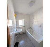 Attraktive 3-Zimmer-Wohnung mit sonnigem Balkon und Stellplatz - Bibertal Kissendorf