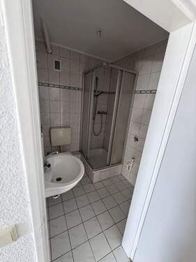 Badezimmer - 3 Zimmer Etagenwohnung in Ludwigshafen