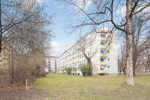 Dachauer_Str_371_Außenansicht_04.jpg - 