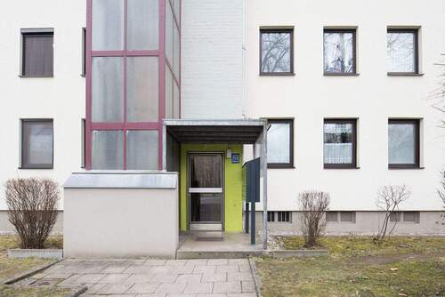 Dachauer_Str_371_Außenansicht_01.jpg - 