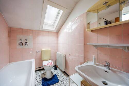 Badezimmer - 3 Zimmer Etagenwohnung in Pleidelsheim