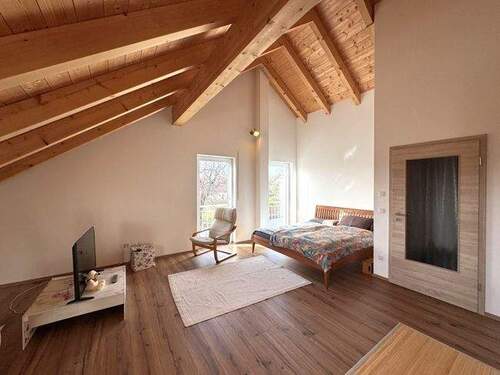 Studio DG mit Sichtdachstuhl - 