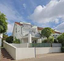 Schöne Wohnung mit hohen Decken, großen Fenstern und einer tollen Aufteilung - Böblingen-Dagersheim
