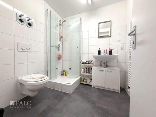 Badezimmer Dachgeschoss - 