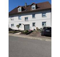 Gepflegte 3-Zimmer Wohnung mit Terrasse und Gartenanteil - Neustadt an der Aisch