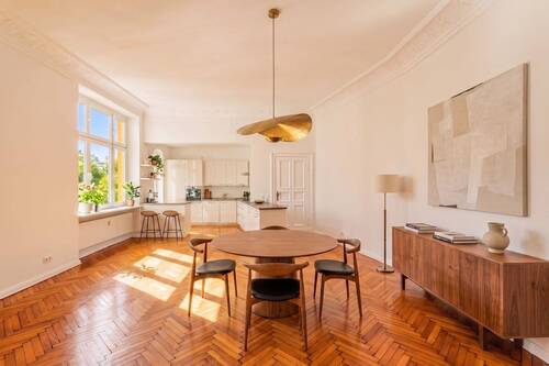Einrichtungsbeispiel - Berliner Zimmer - mit intergrierter Küche - 