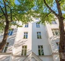 Repräsentativer Altbau - zwischen Ludwigkirch - und Nikolsburgerplatz. - Berlin Wilmersdorf