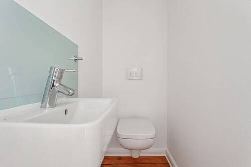 separates WC - 