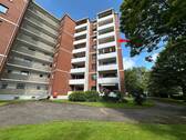 Außenansicht/Gesamtansicht - Attraktive 3-Zimmer-Wohnung in zentraler und ruhiger Lage mit Balkon, Aufzug und Stellplatz