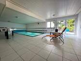 Schwimmbad - 