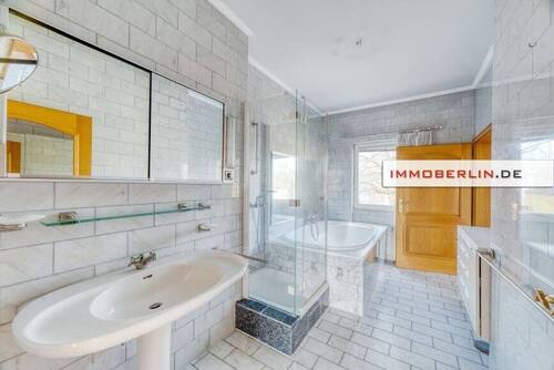 4 - Etagenwohnung mit 119,00 m&sup2; in Berlin / Lankwitz zum Kaufen