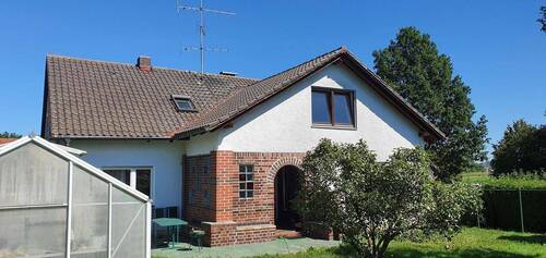 Bild 1 - Zweifamilienhaus in traumhafter, ruhiger Ortrandlage mit Südgarten