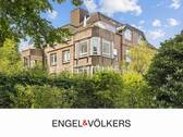 Bismarckallee 49 - Ein Juwel im Villenviertel - Hochwertig sanierte Wohnung mit Wintergarten & Kamin
