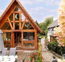 +++ Wunderschöner Hof mit 2 Gebäuden, mit gepflegten Grundstück und 3 Wohneinheiten!+++ - Kurort Hartha OT Fördergersdorf