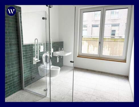 helles, großes Tageslichtbad, rollstuhlgerecht - !!Rollstuhlgerechtes Wohnen im Neubau!! Moderne 3-Zimmer mit Terrasse, Einbauküche, Tageslichtbad