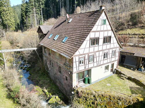 Bild 3 - 9 Zimmer Einfamilienhaus in Alpirsbach