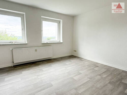 Wohnzimmer - 2 Zimmer Etagenwohnung zur Miete in Annaberg-Buchholz