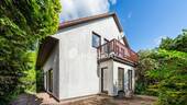 Außenansicht 7 - Großzügiges Einfamilienhaus mit Einliegerwohnung, Kamin, Gartenidylle & Pool in Priester