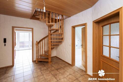 DG Treppe ins Dachspitz - 