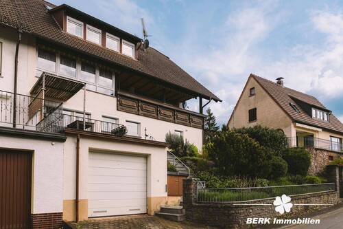 Hausansicht - Mehrfamilienhaus, Wohnhaus mit 270,70 m&sup2; in Bessenbach zum Kaufen