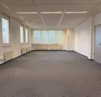 Großzügige Büroeinheit in direkter Autobahnnähe - Röhrsdorf