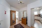 Flur - Etagenwohnung mit 56,00 m² in Mauer zum Kaufen